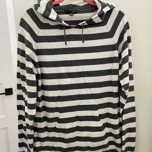 Stripped long sleeve sweater with hood and pocket large